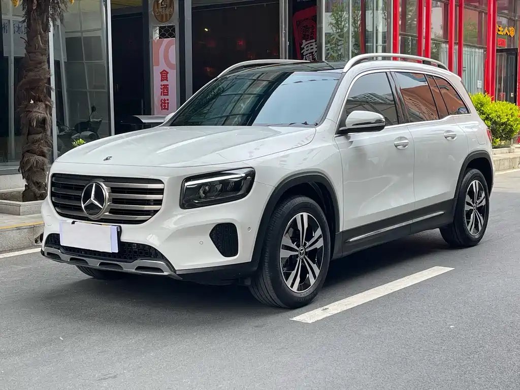 Mercedes-Benz GLB 2023