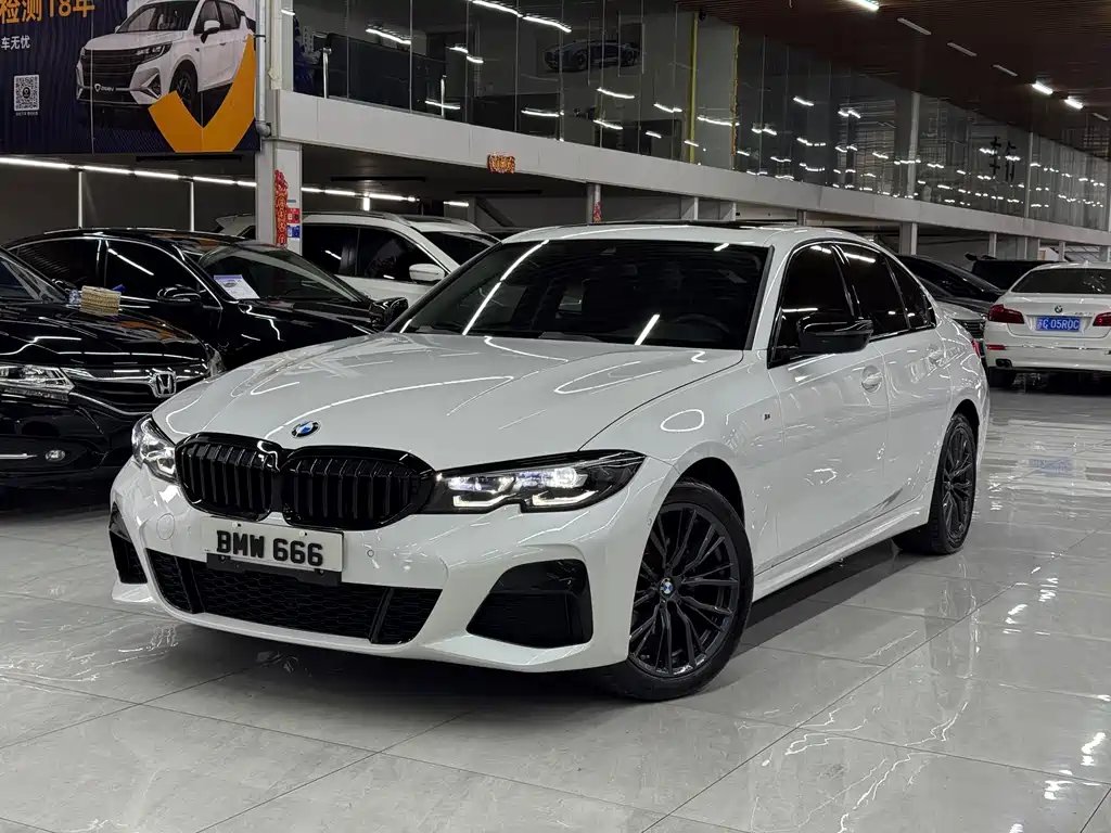 BMW 3 Series 2022