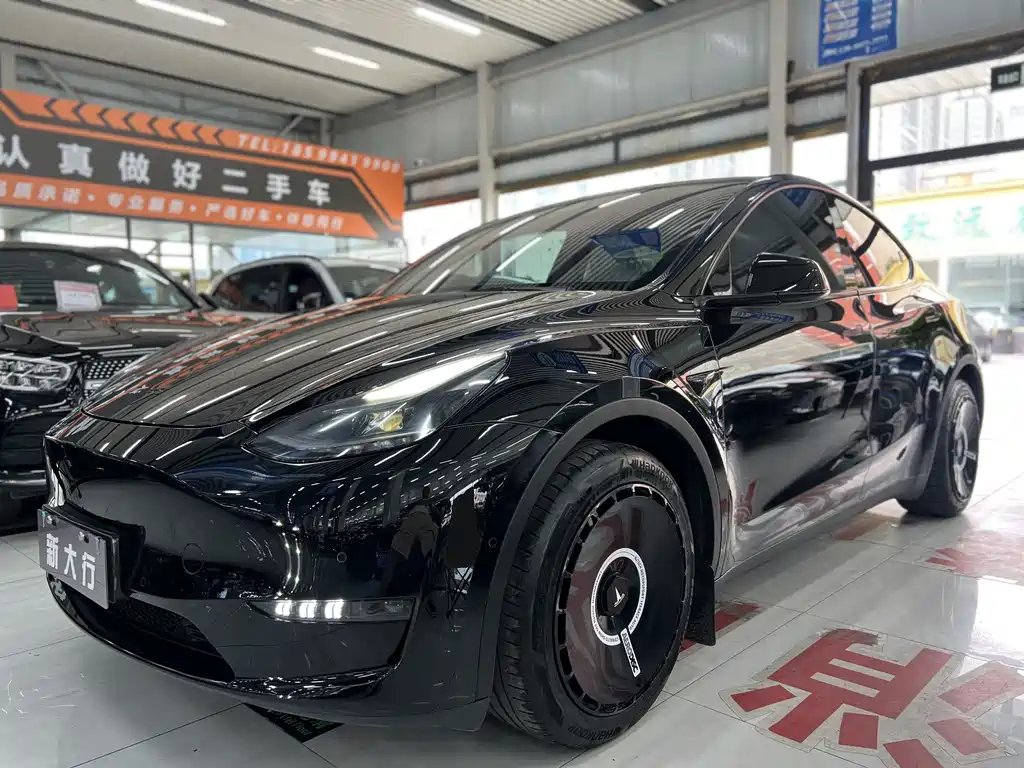 Tesla Model Y 2022