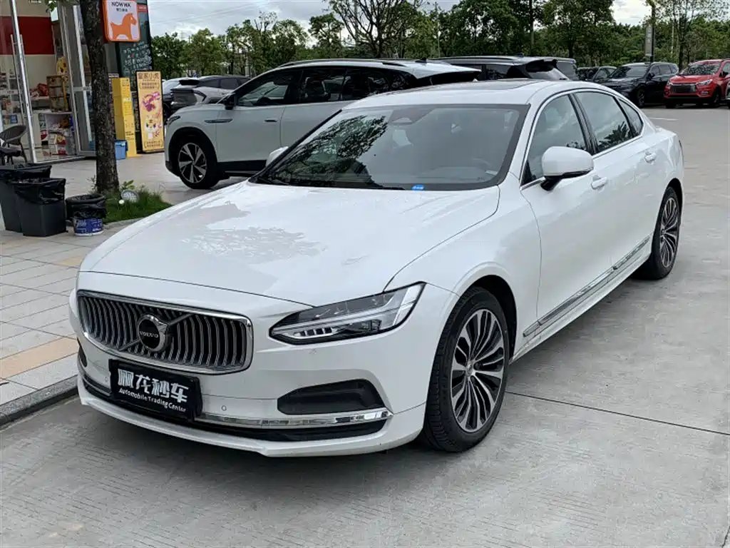 Volvo S90 2024