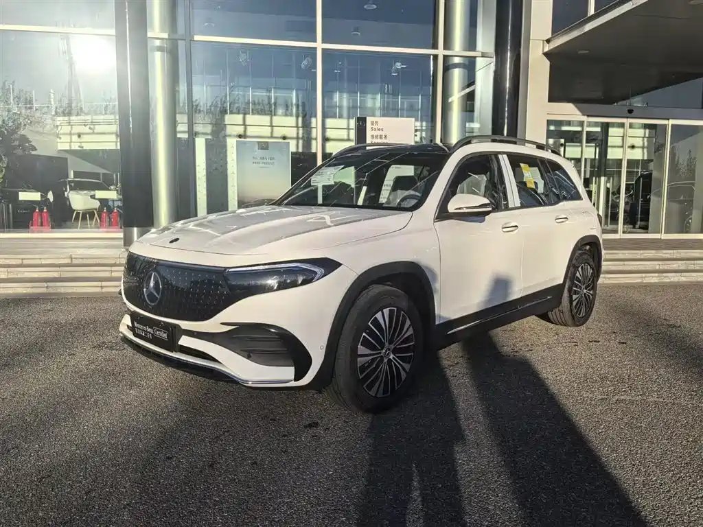 Mercedes-Benz EQB 2025