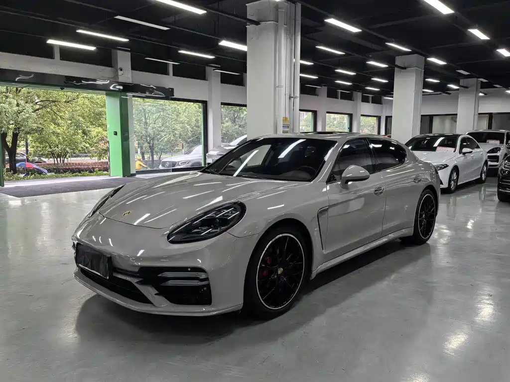 Porsche Panamera 2016