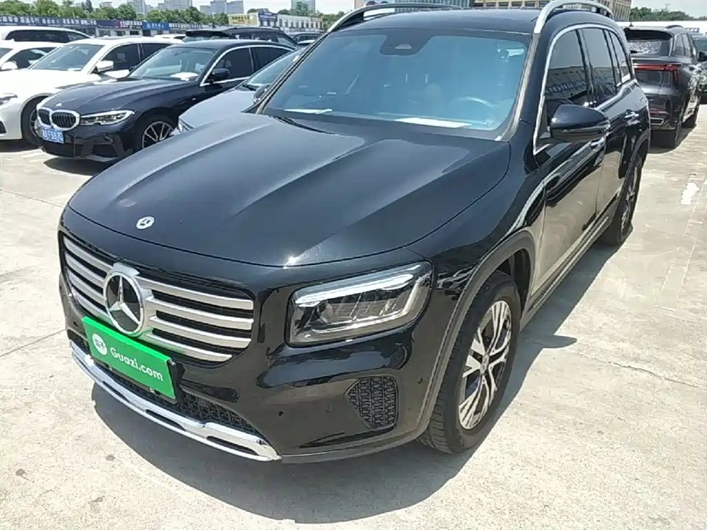 Mercedes-Benz GLB 2024