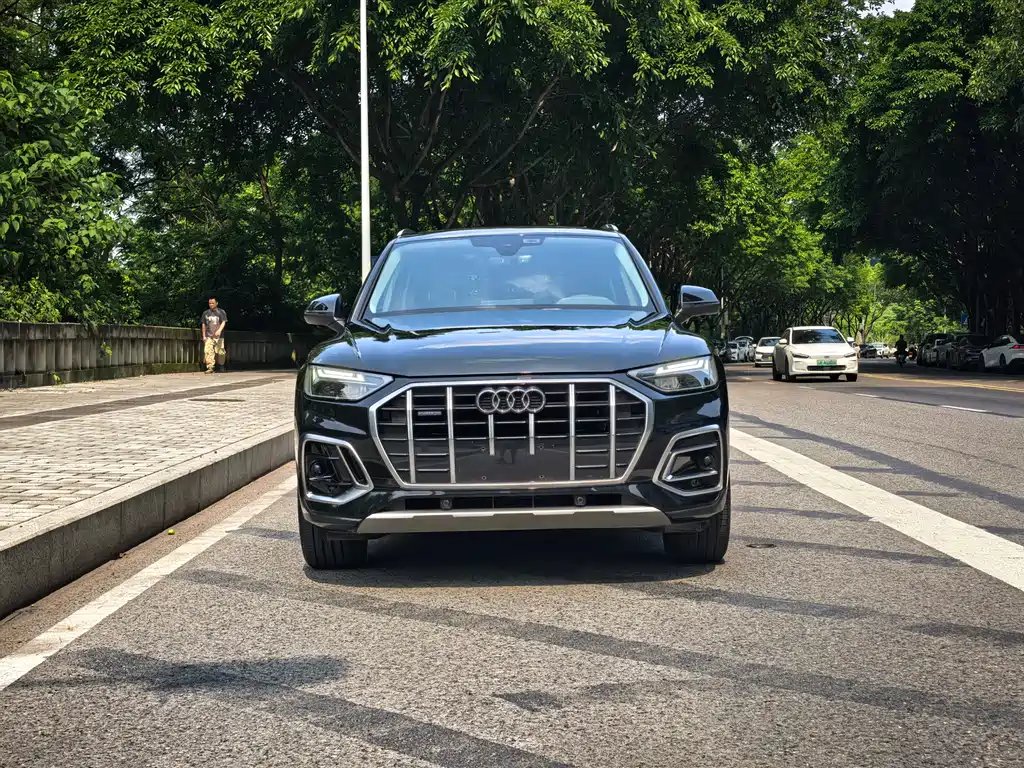 Audi Q5L 2022