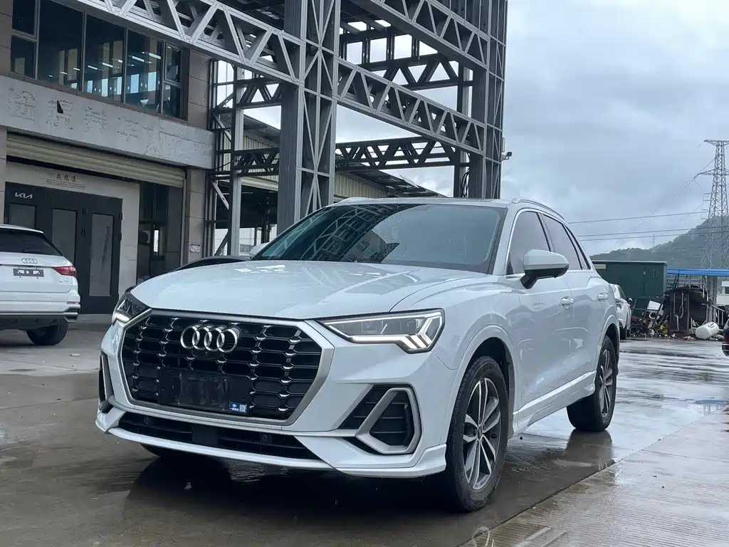 Audi Q3 2022