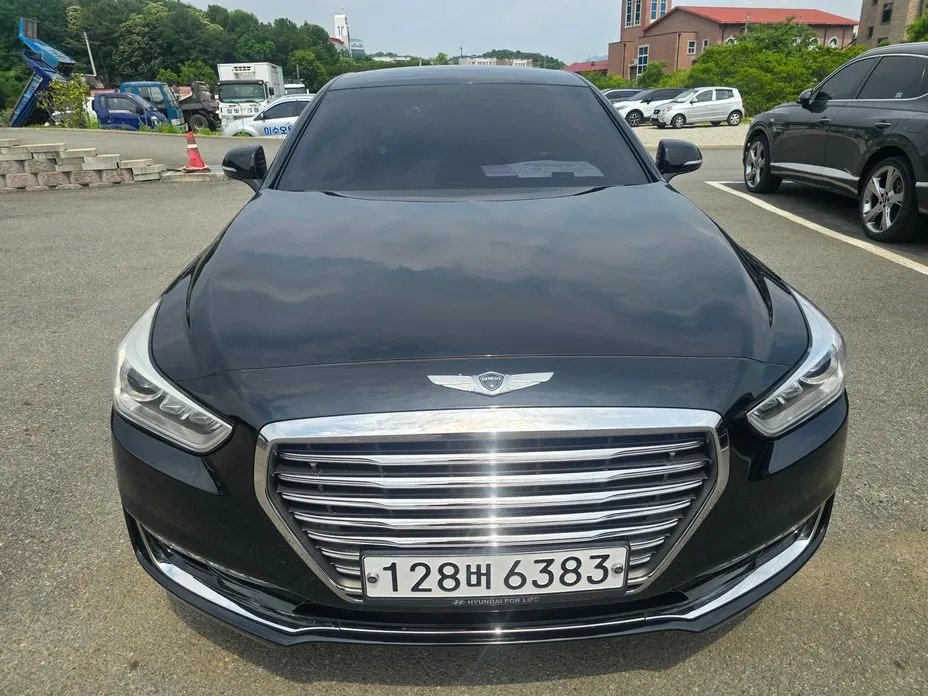 Genesis EQ900 2016