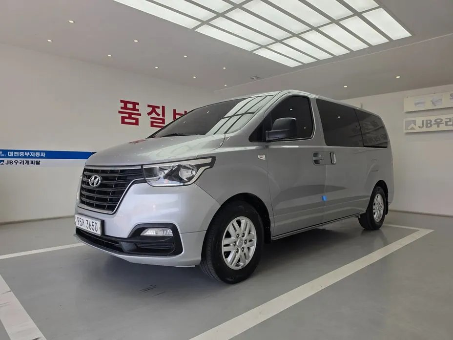 Hyundai Starex 2019