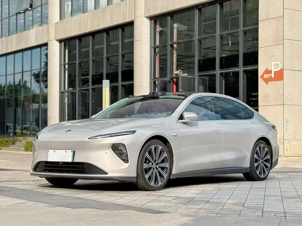 NIO ET7 2025