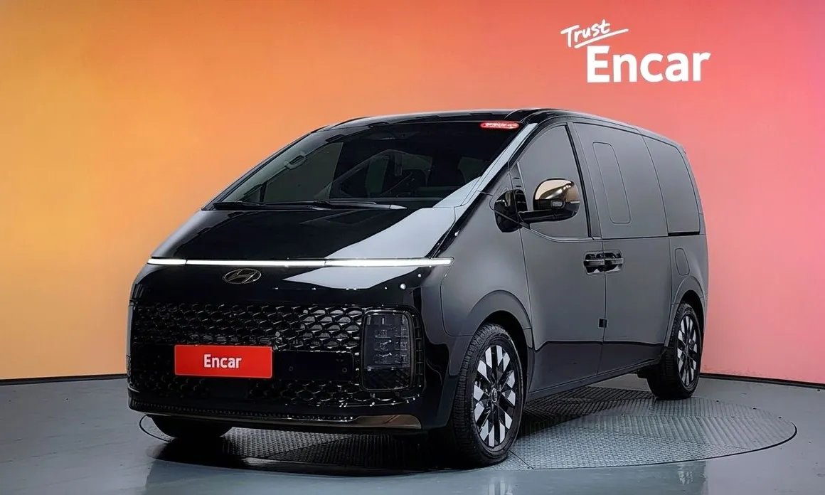 Hyundai Staria 2025