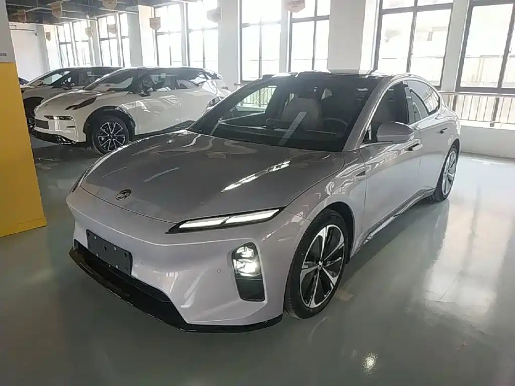 NIO ET5 2025