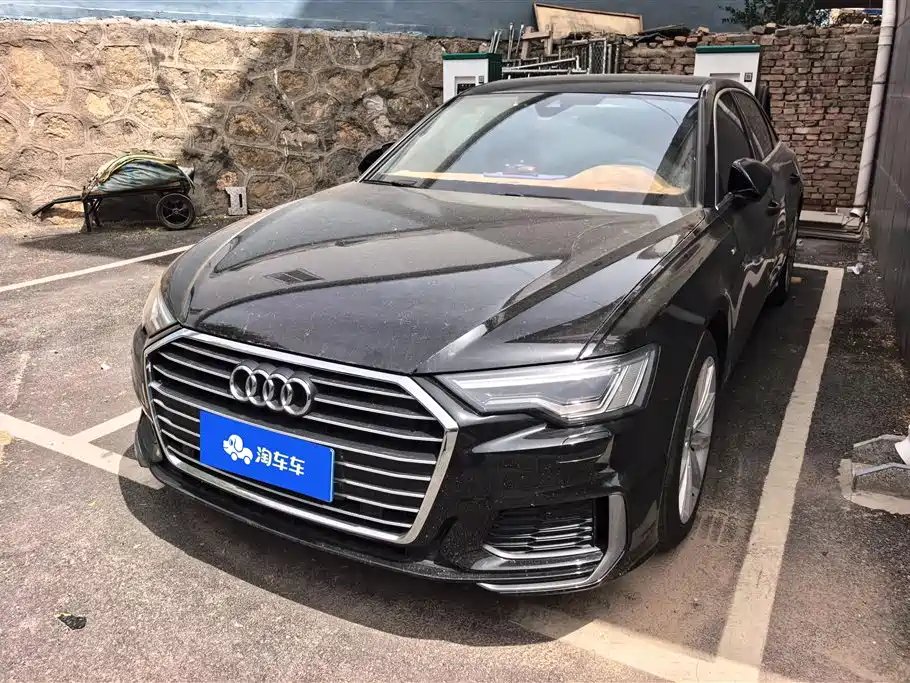 Audi A6L 2022