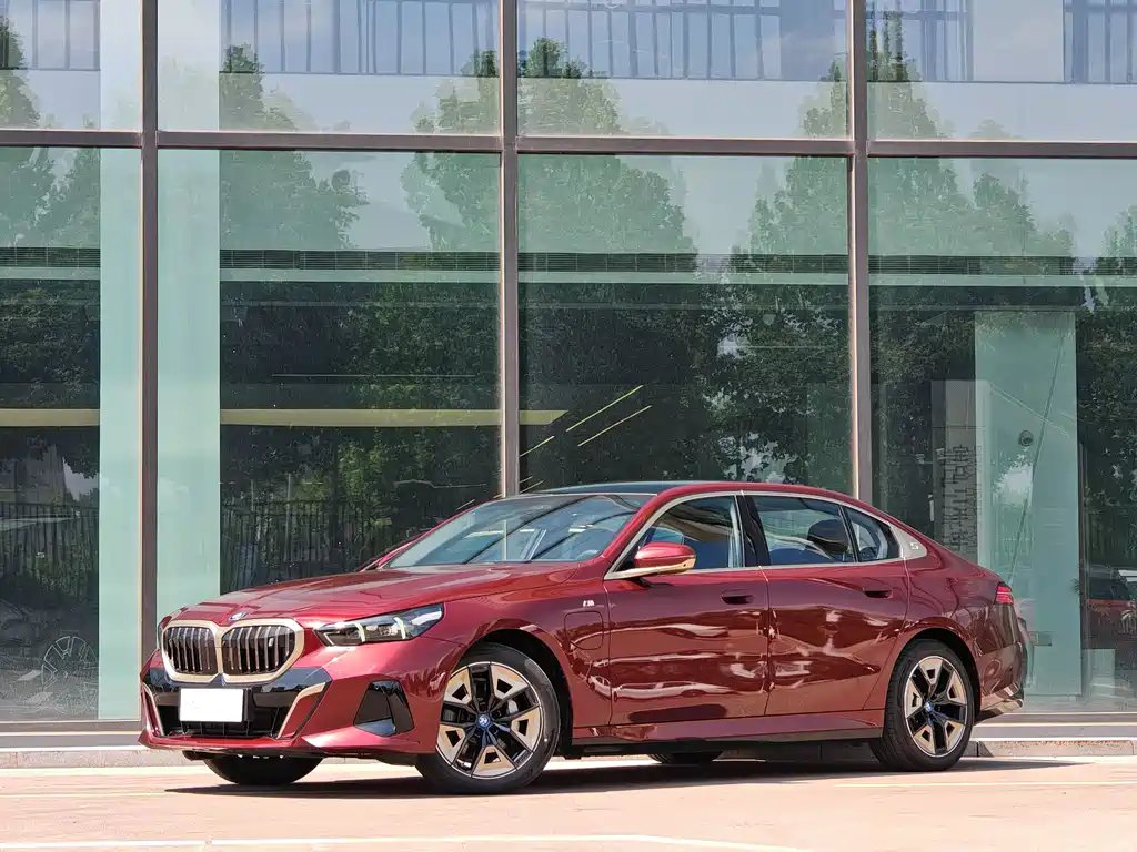 BMW i5 0