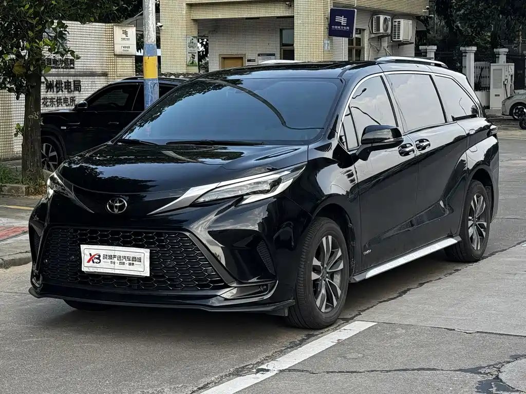 Toyota Granvia 2024