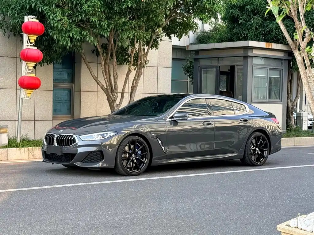 BMW 8 Series 2022
