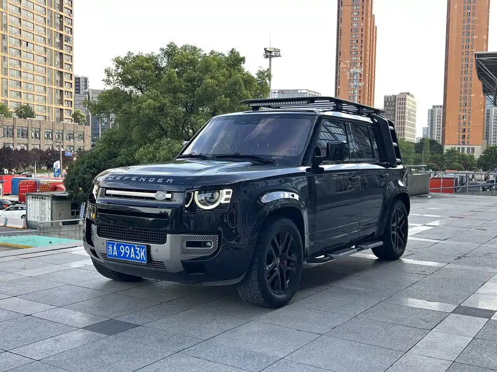 Land Rover Defender 2021