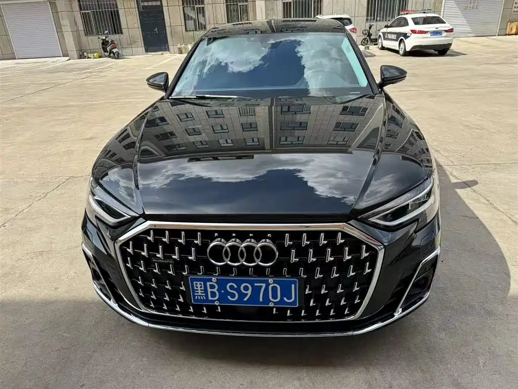Audi A8 2023