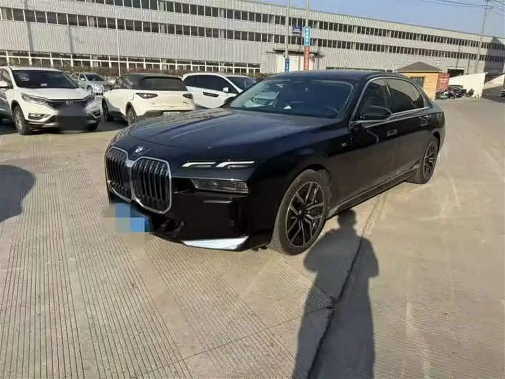 BMW 7 Series 2024