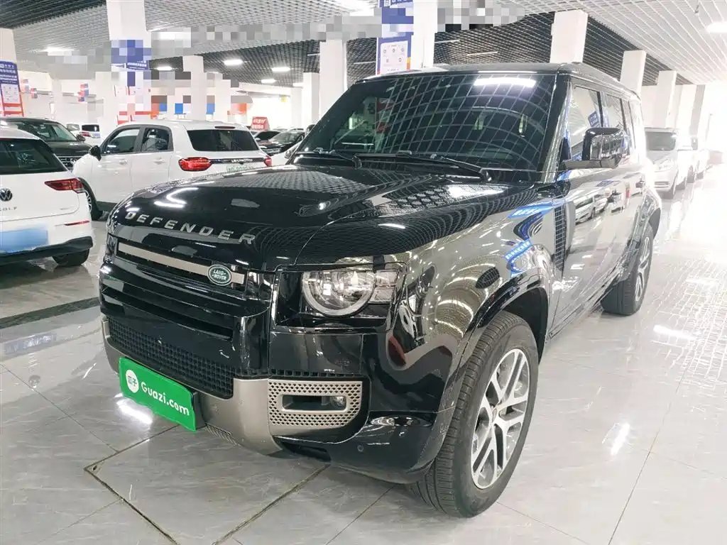 Land Rover Defender 2023