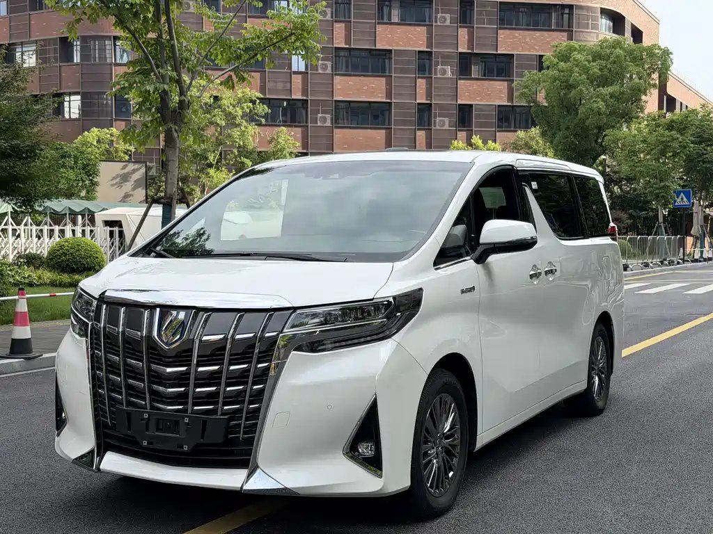 Toyota Alphard 2022