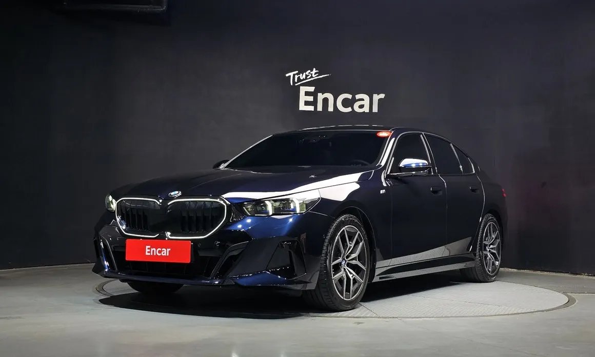 BMW 5-Series 2025
