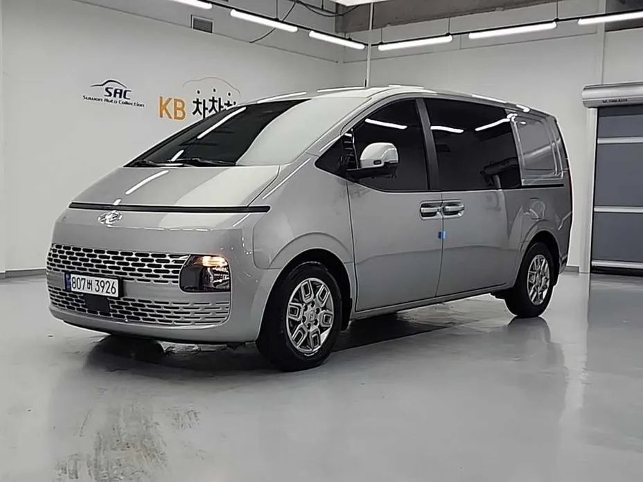 Hyundai Staria 2024