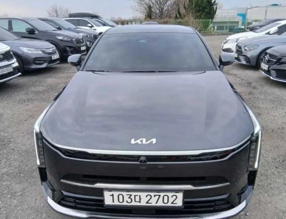 Kia K8 2025