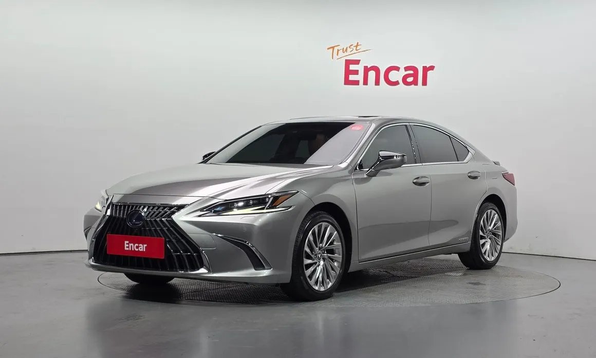 Lexus ES 2022