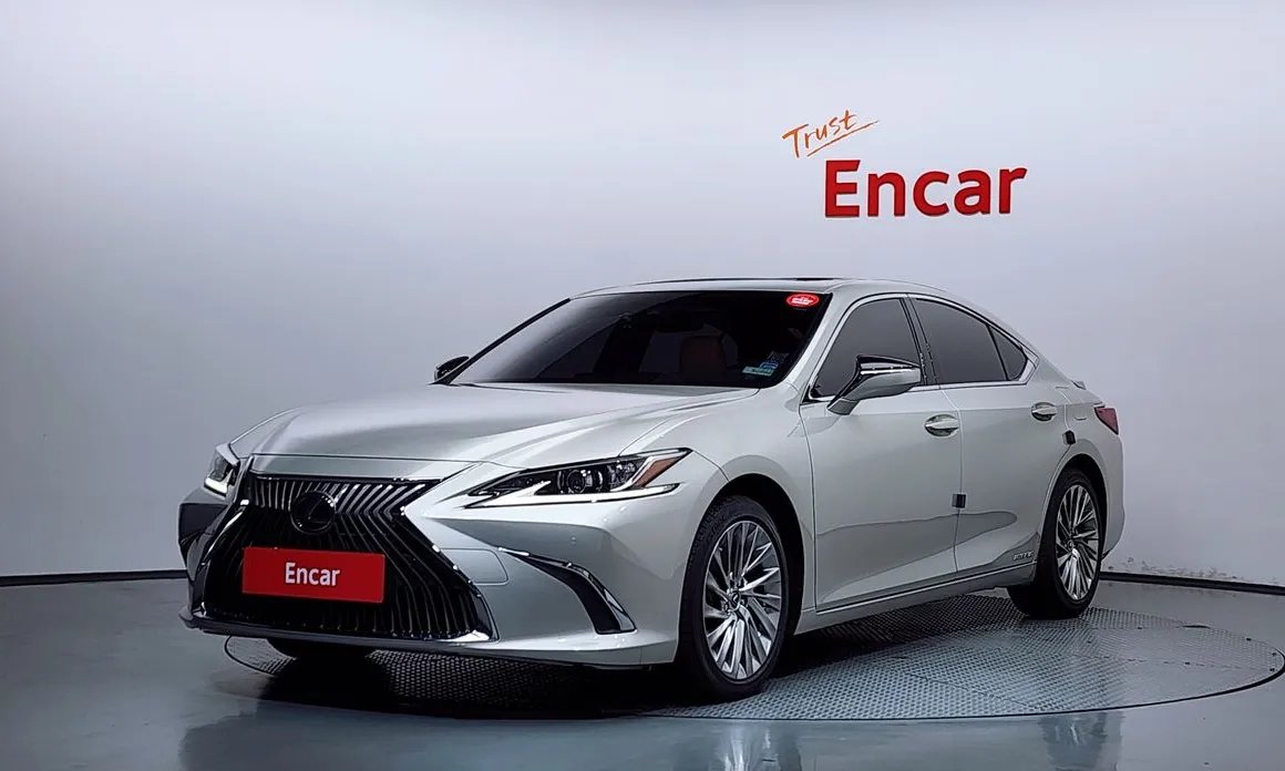 Lexus ES 2019