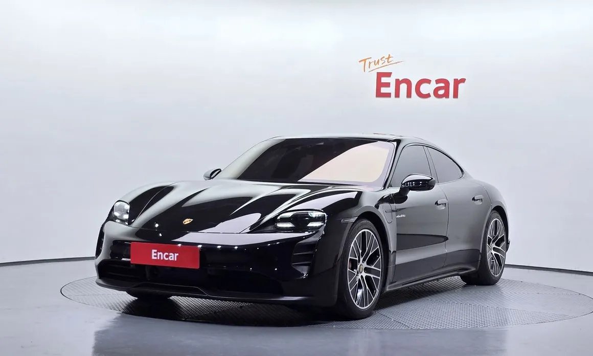Porsche Taycan 2021