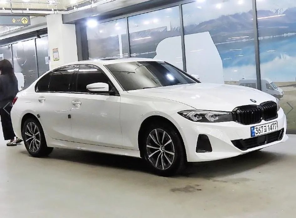 BMW 3-Series 2023