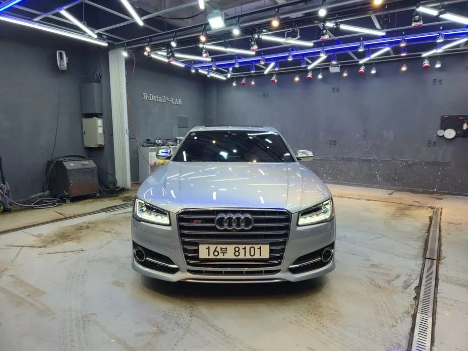 Audi S8 2015