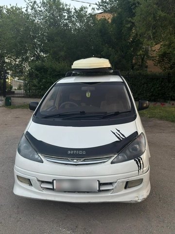 Toyota Estima II 2003