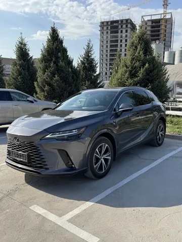 Lexus RX V 2025