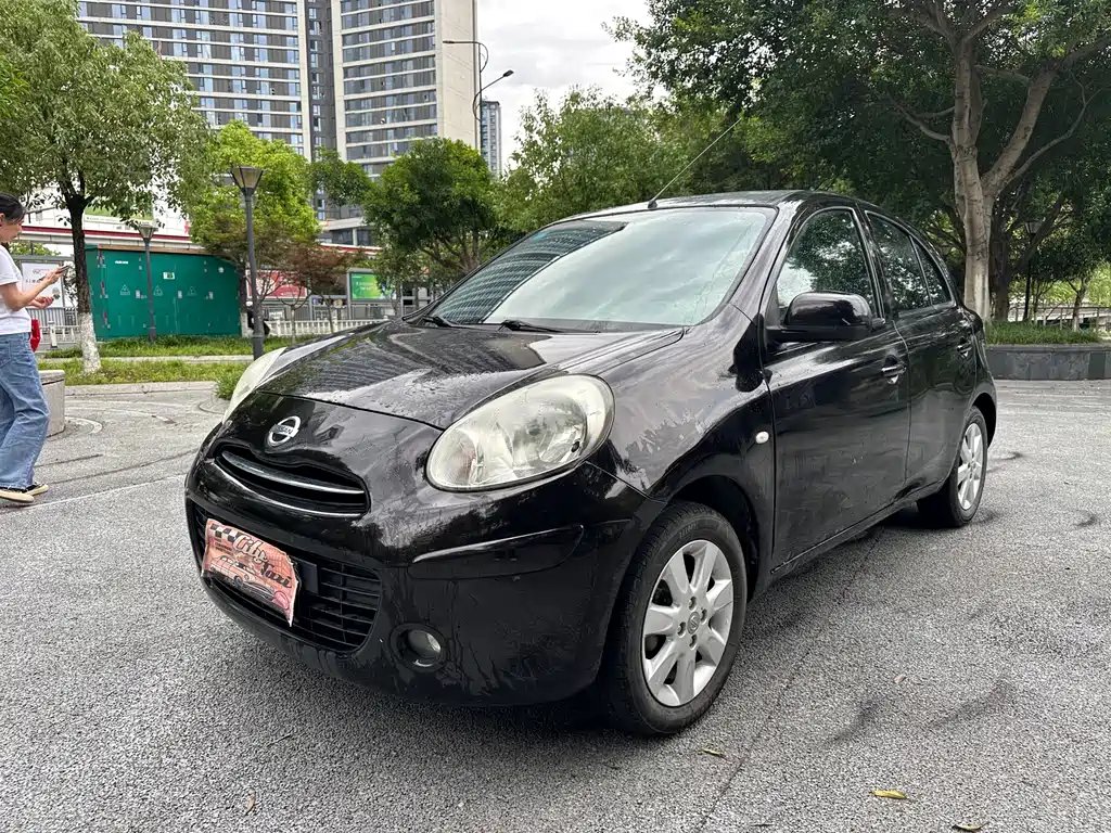 Nissan March 2011
