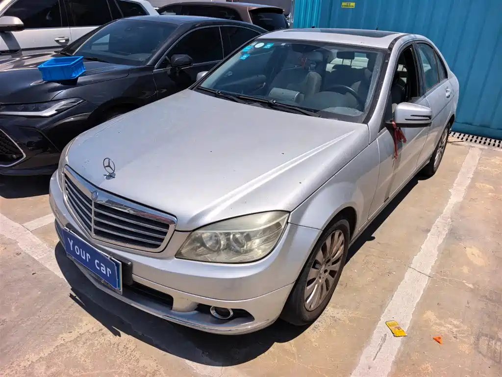 Mercedes-Benz C-Class 2010