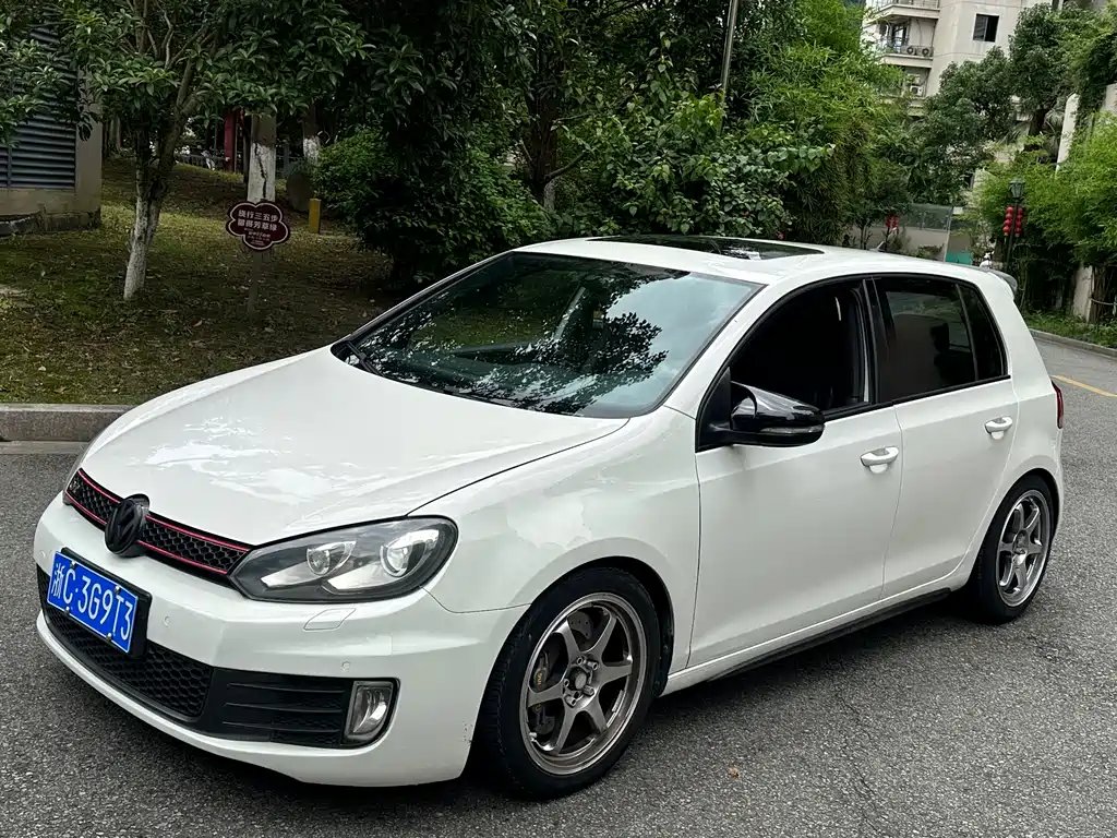 Volkswagen Golf GTI 2011