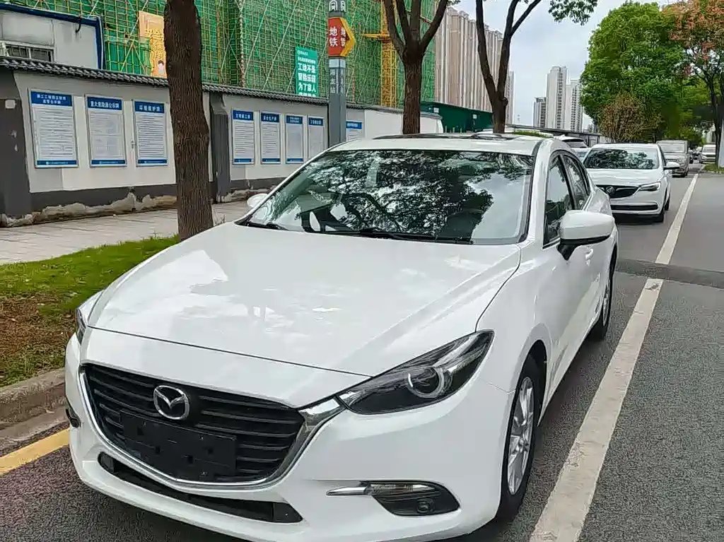 Mazda 3 Axela 2018
