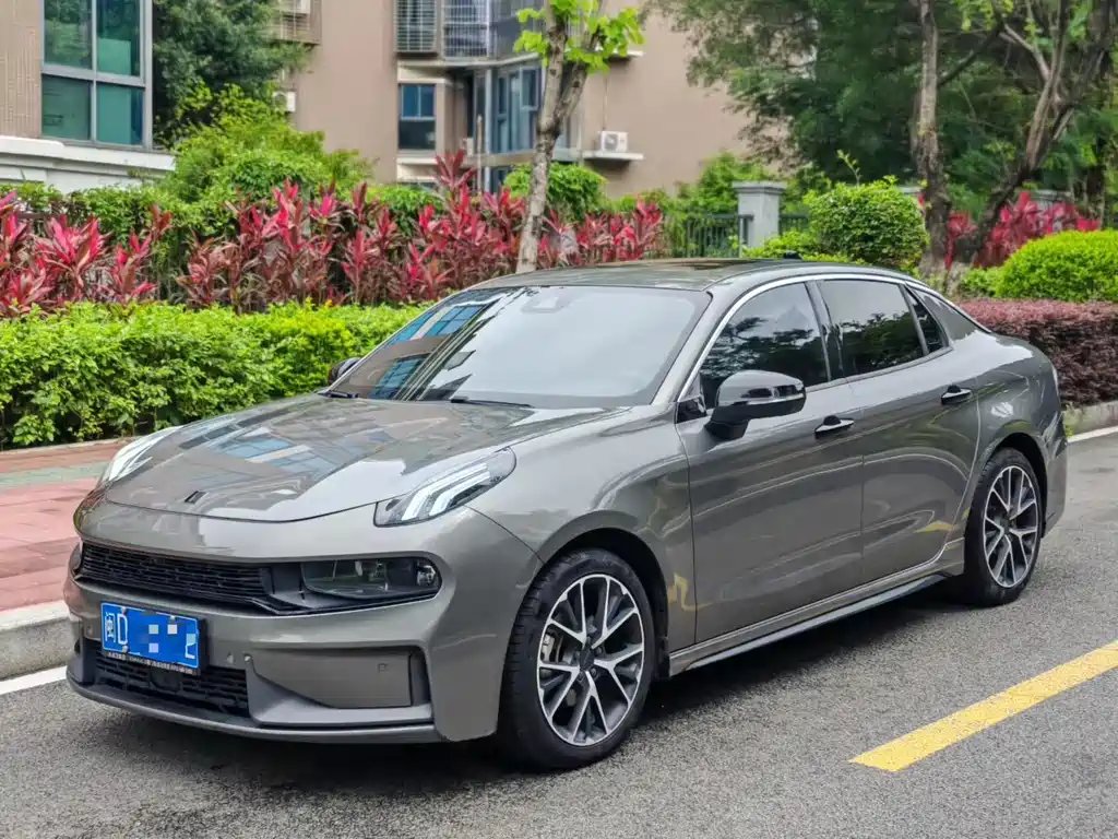 Lynk & Co 03 2020