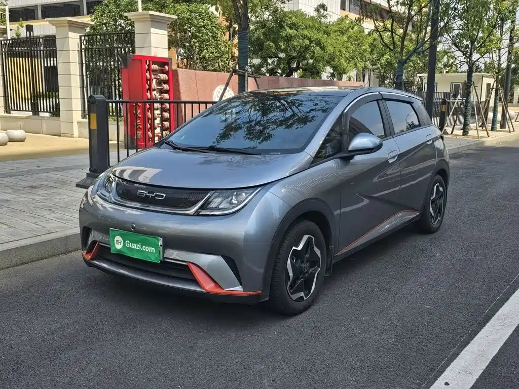 BYD Dolphin 2022