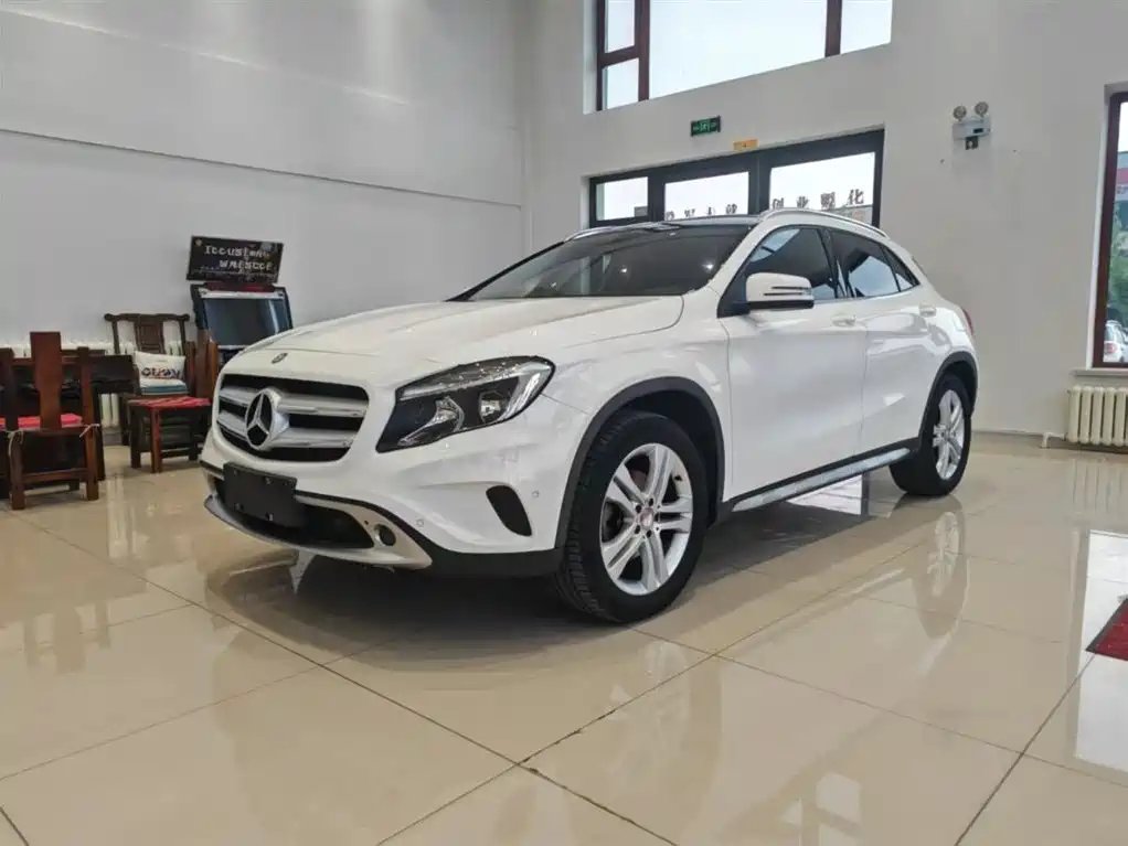 Mercedes-Benz GLA 2016