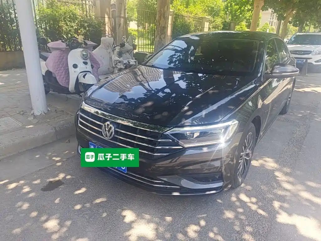 Volkswagen Sagitar 2019