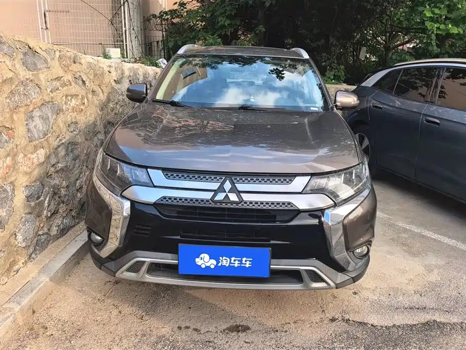 Mitsubishi Outlander 2019