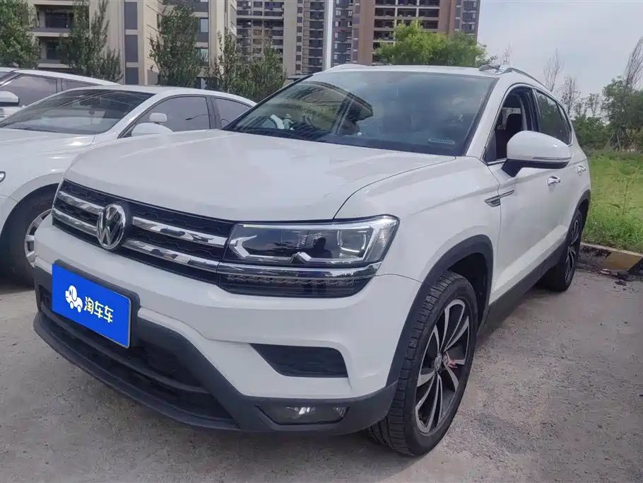 Volkswagen Tharu 2020