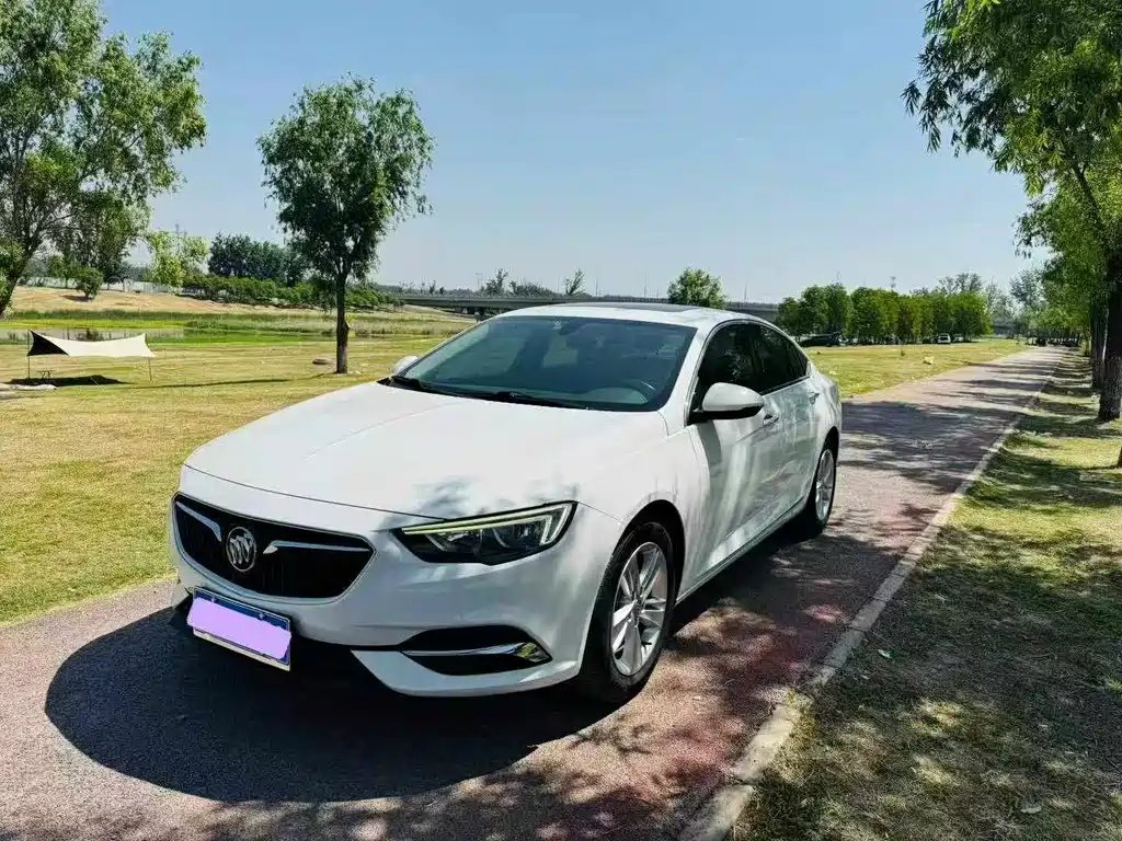 Buick Regal 2020