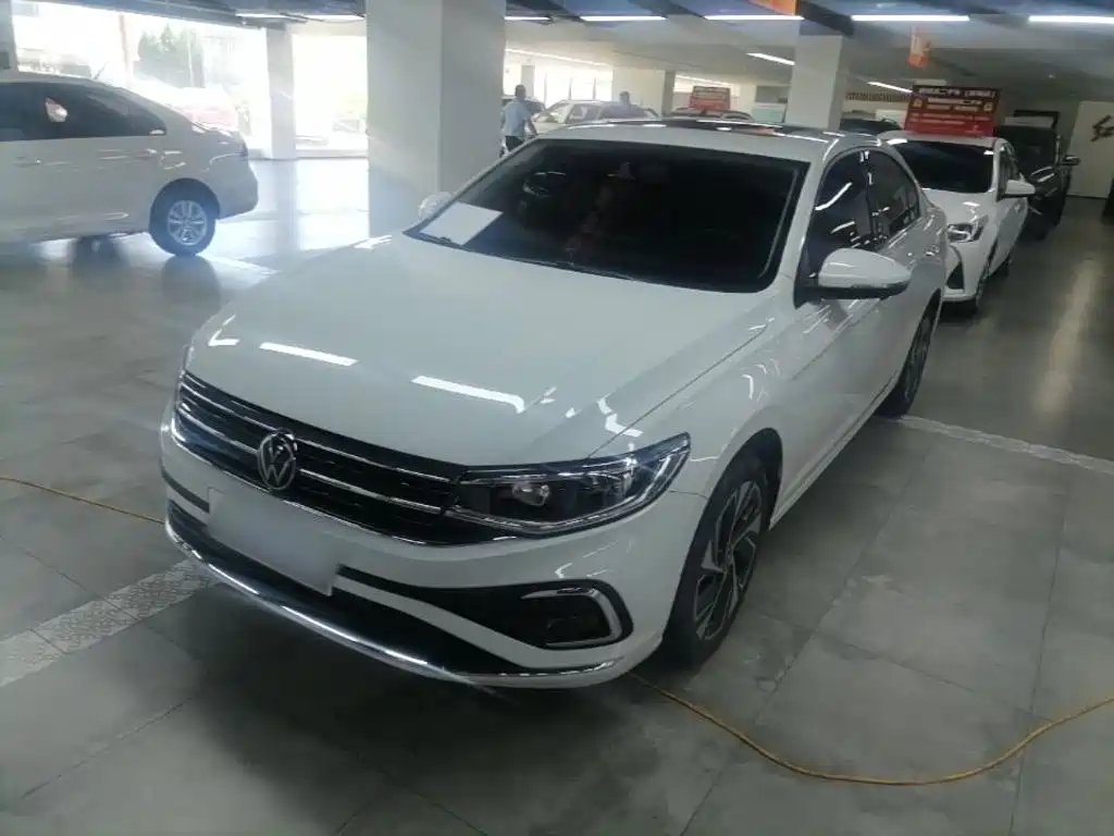Volkswagen Bora 2023