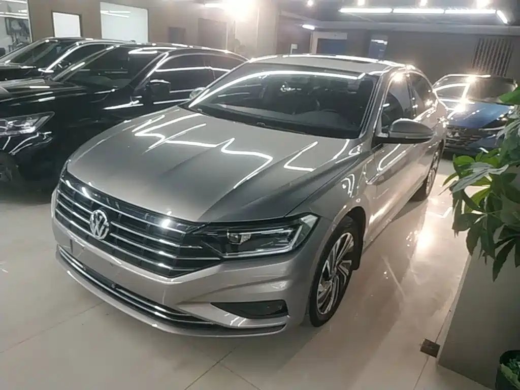 Volkswagen Sagitar 2021