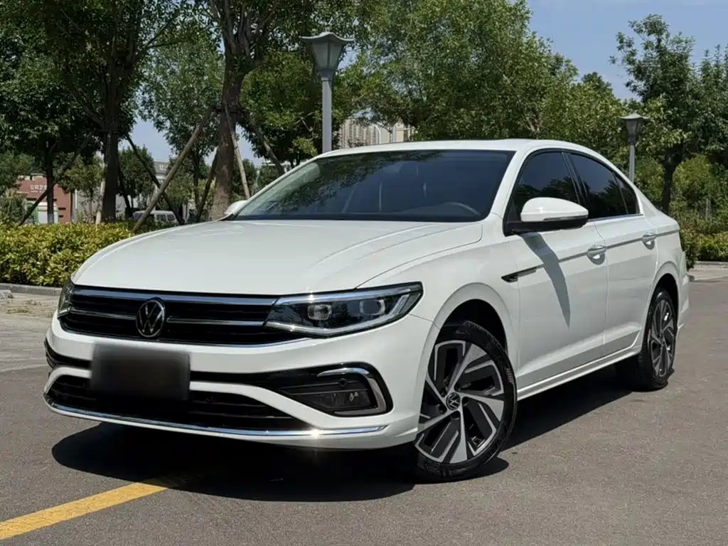 Volkswagen Bora 2023