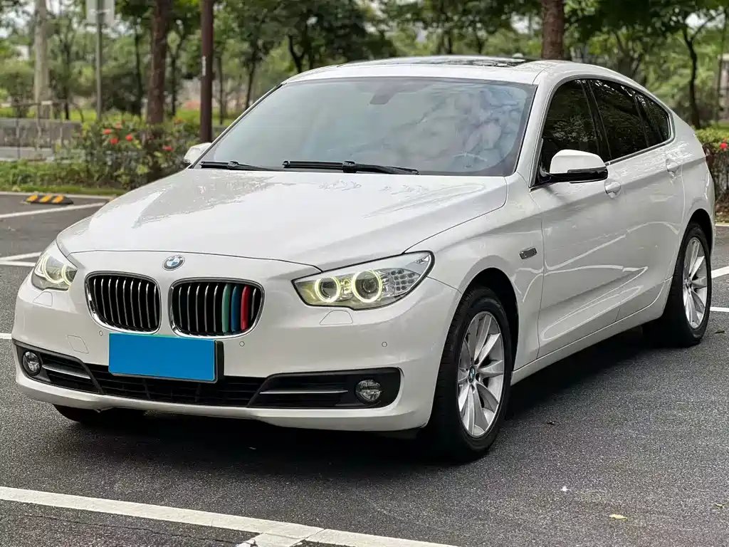 BMW 5 Series GT 2015
