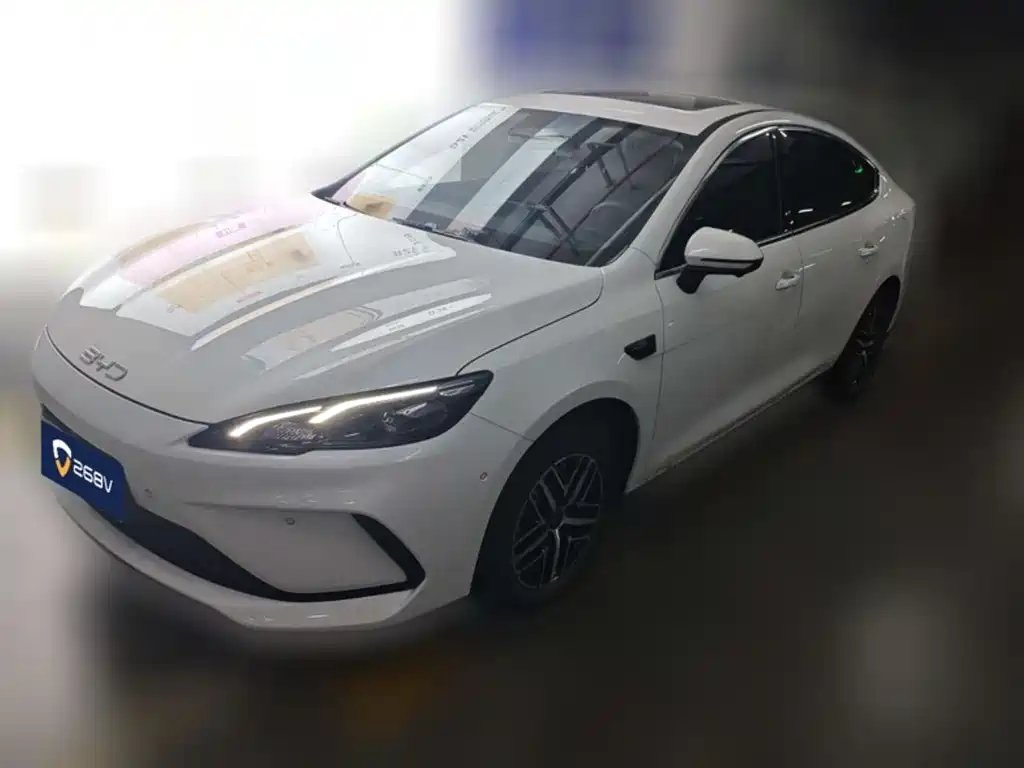 BYD Seal 05 DM-i 2025