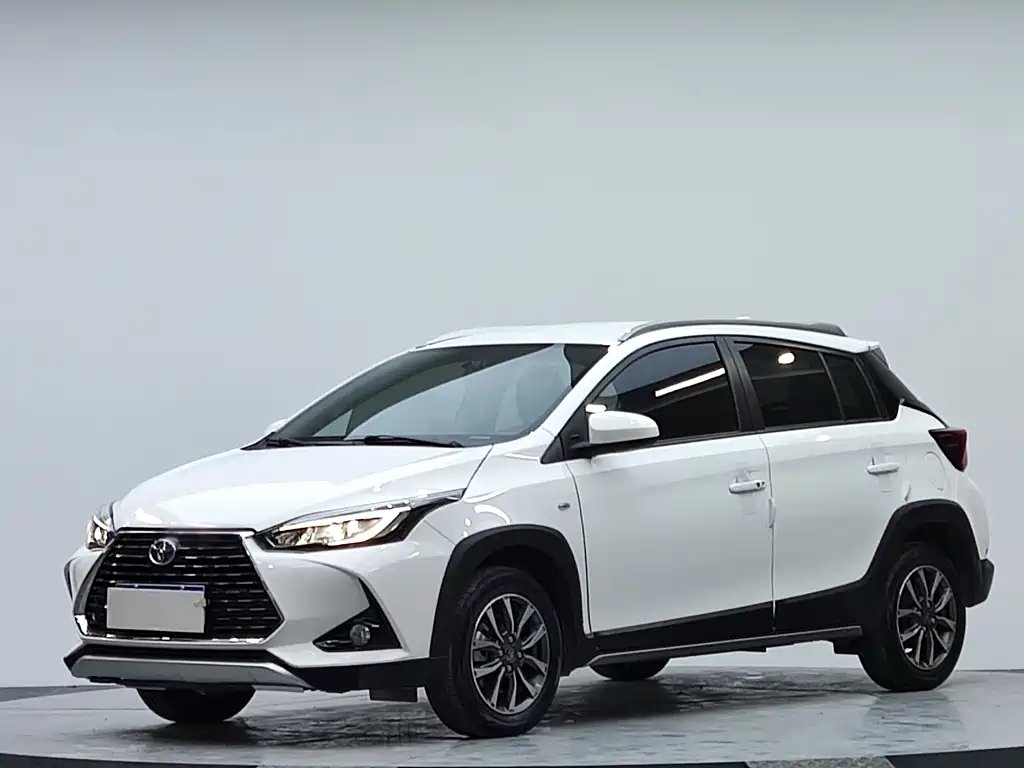 Toyota Yaris L 2022
